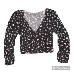 The brand is Wild Fable, size L, and a black color